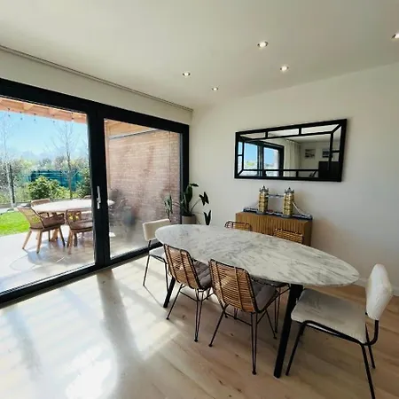 House In With Swimming Pool, Bratislava * Пезинок