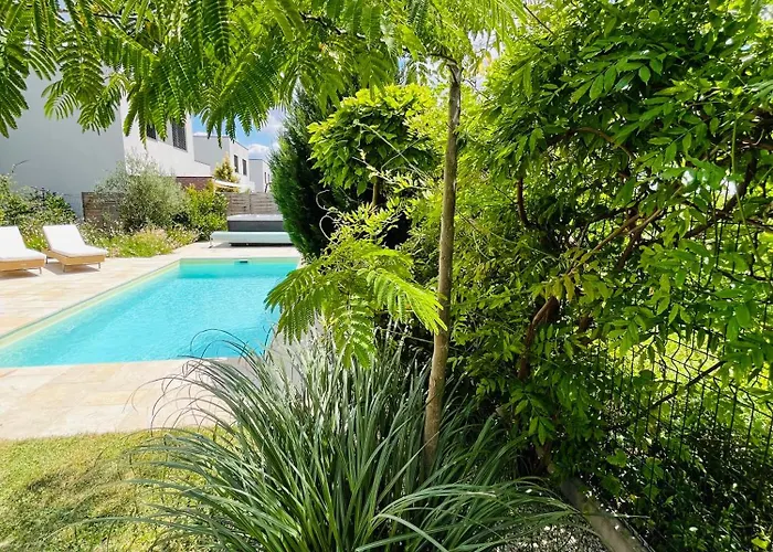 House In With Swimming Pool, Bratislava Villa Pezinok